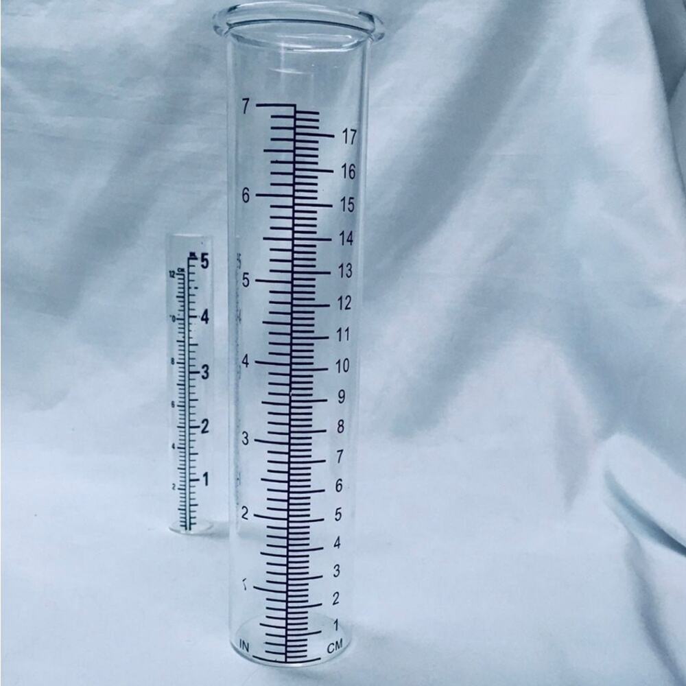 Glass Graduated Cylinders - Picture 4 of 5